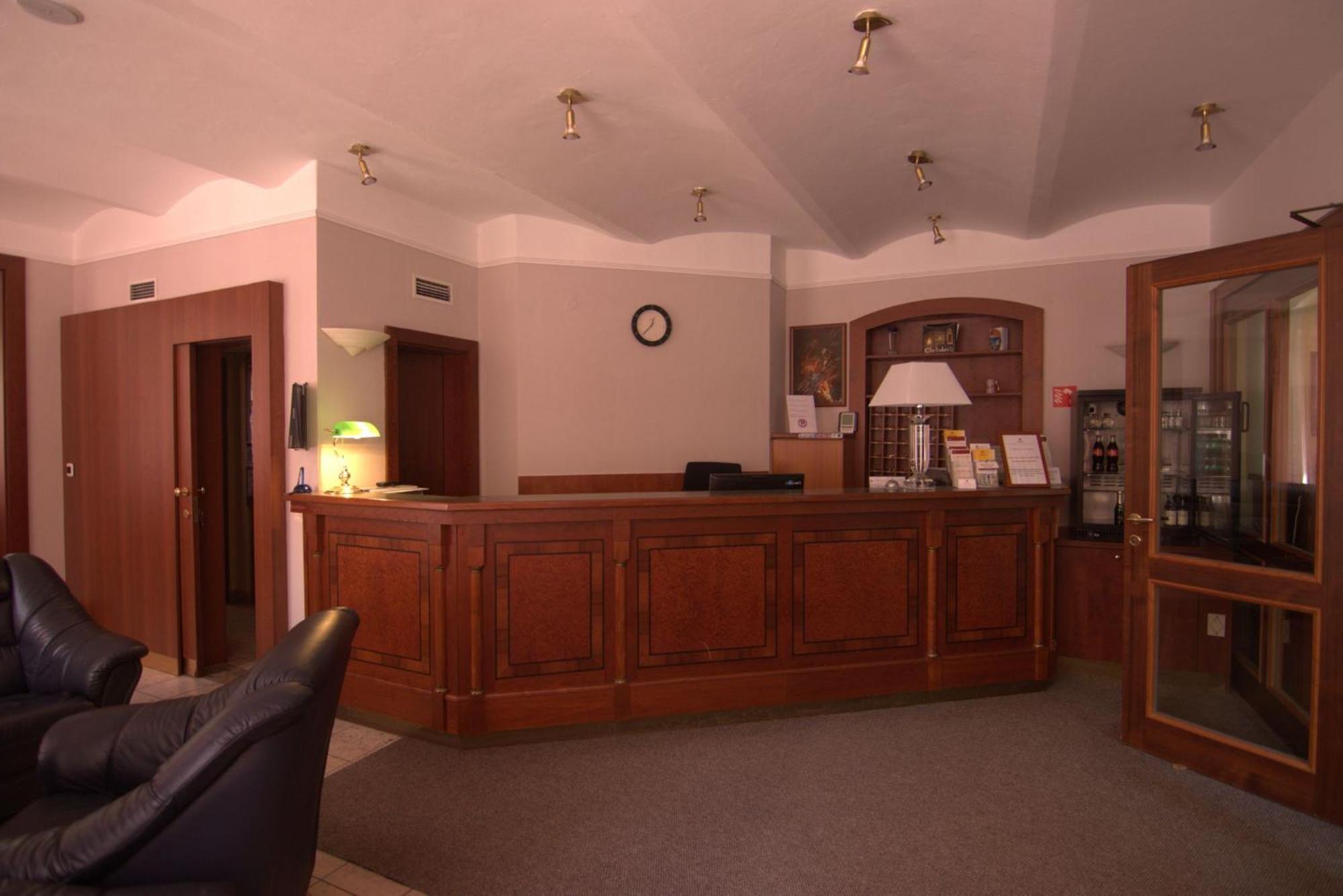 Hotel Westend Marianske Lazne Luaran gambar